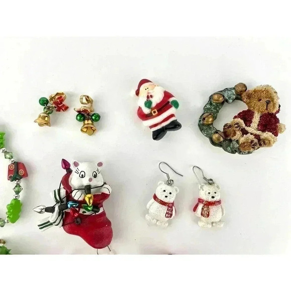9 PC Christmas Holiday Lot Jewelry Mixed Assorted Earrings Pins Bracelet - Picture 9 of 11